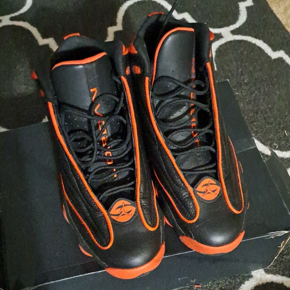 Nike Black and Red Sneakers